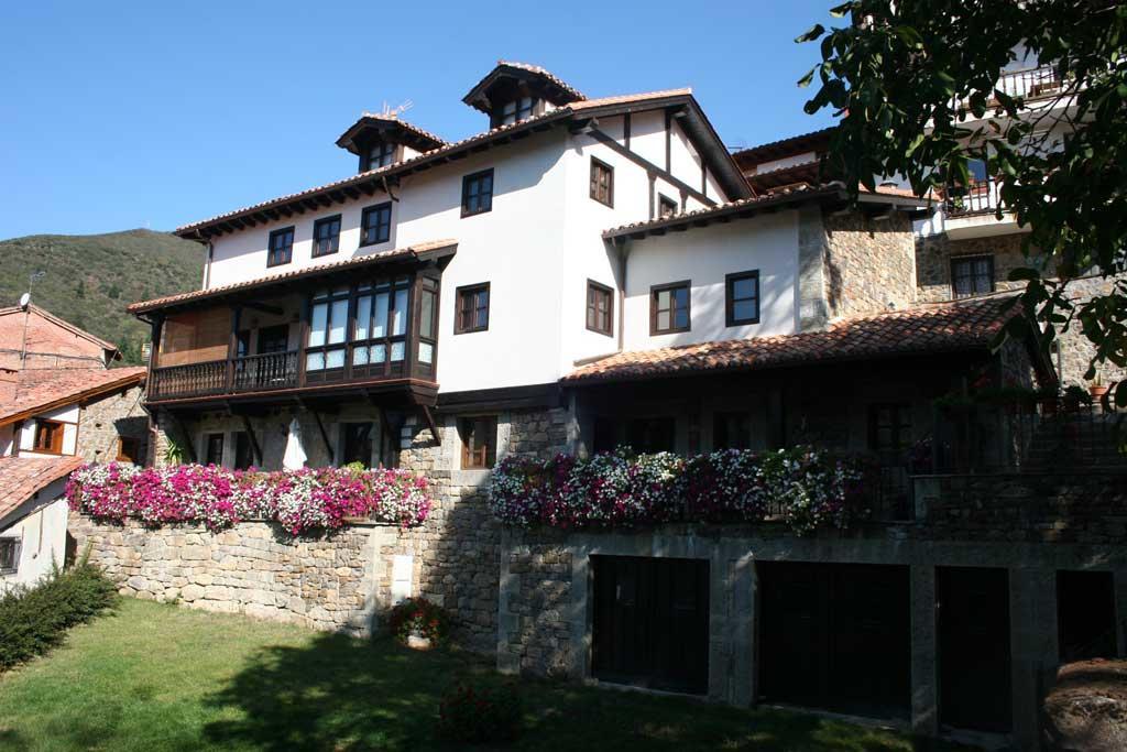 Apartamentos Casa De La Abuela ポテス エクステリア 写真