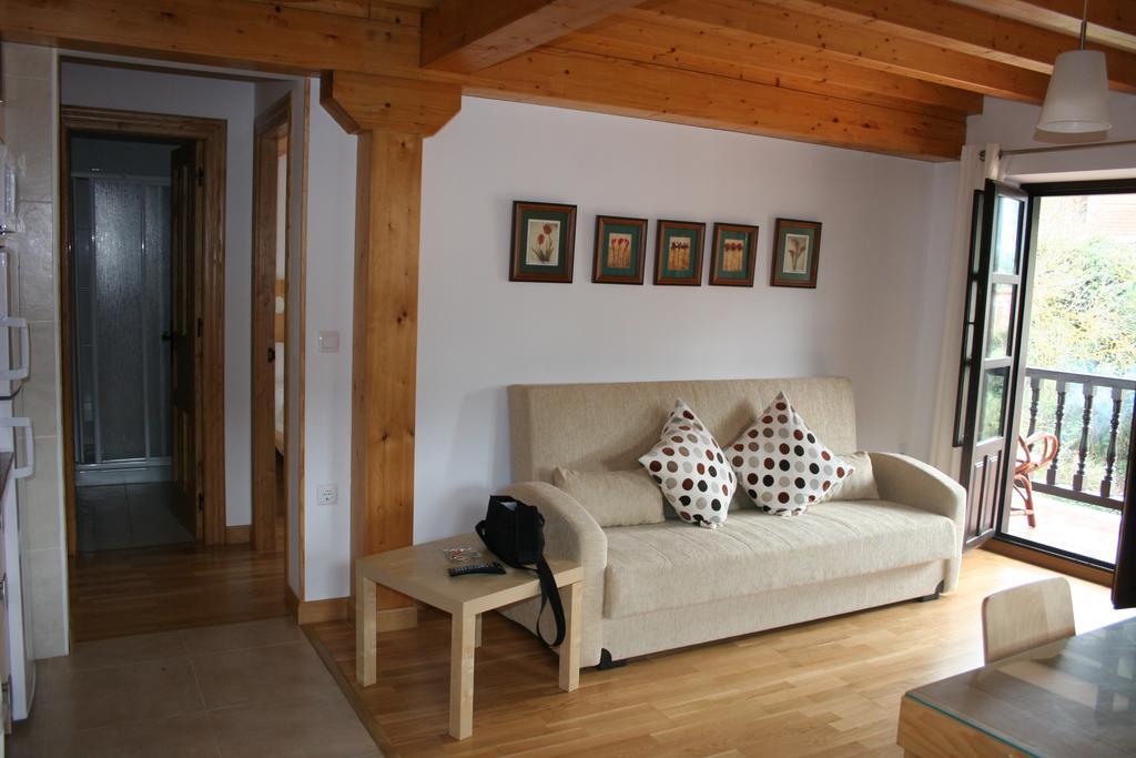Apartamentos Casa De La Abuela ポテス エクステリア 写真